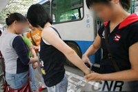【龍口新聞】砸車盜竊 迎面撞上失主被刑拘——龍口網